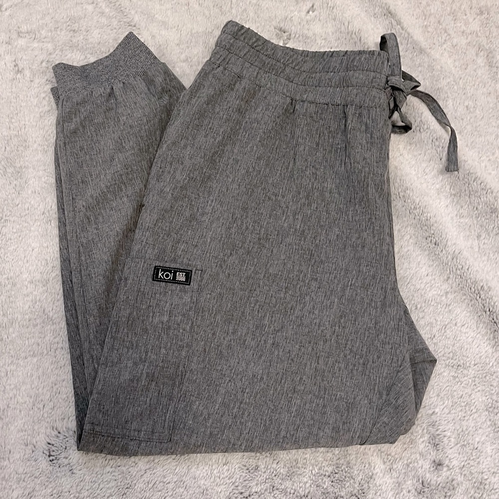 Koi jogger scrub | marled gray | large petite.